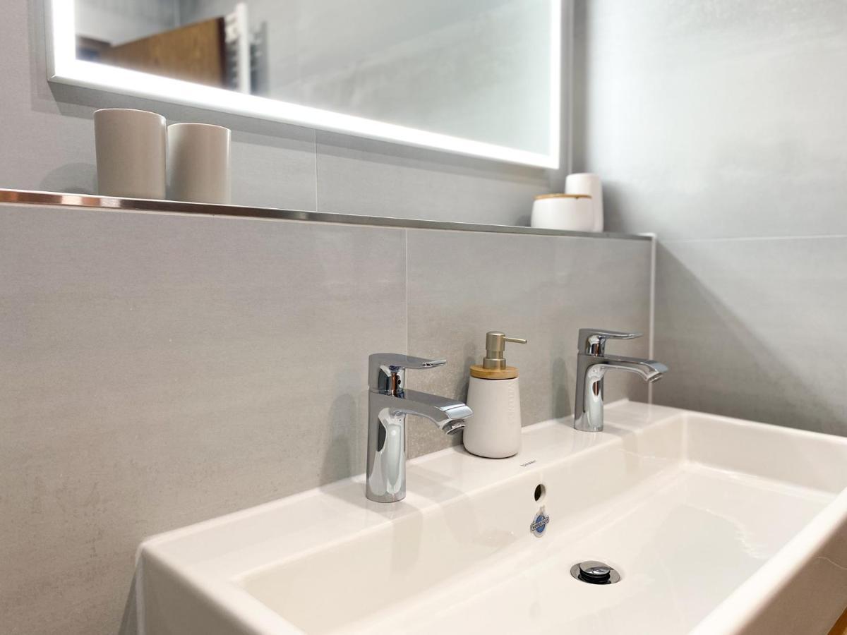 Modernes Apartment In Zentrumsnaehe Mit Eigenem Stellplatz Baden-Baden Ngoại thất bức ảnh