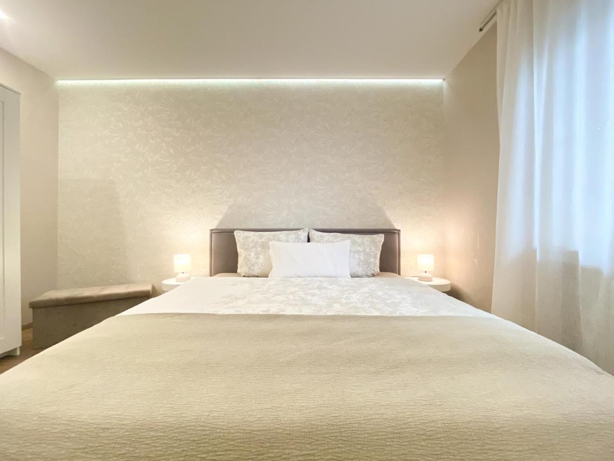 Modernes Apartment In Zentrumsnaehe Mit Eigenem Stellplatz Baden-Baden Ngoại thất bức ảnh