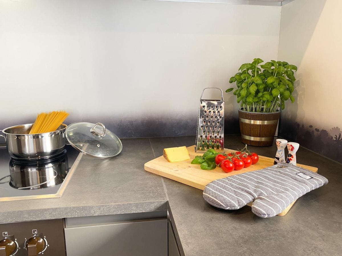 Modernes Apartment In Zentrumsnaehe Mit Eigenem Stellplatz Baden-Baden Ngoại thất bức ảnh